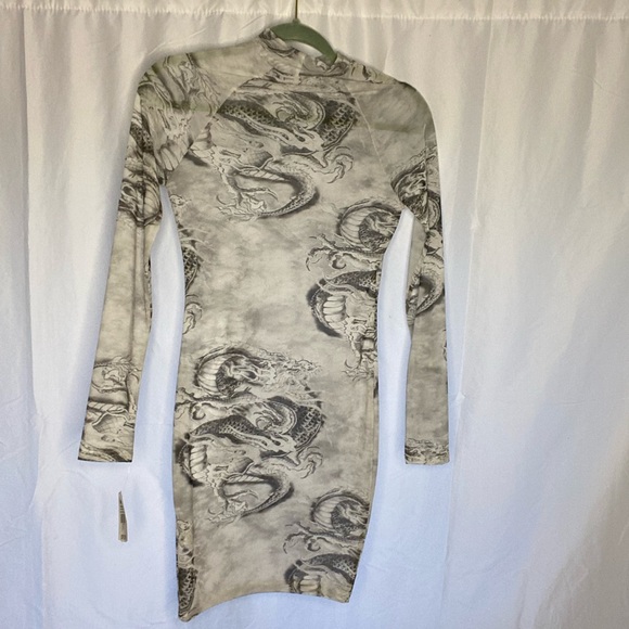 Long Sleeve mesh dress with snake skin print - Picture 3 of 5